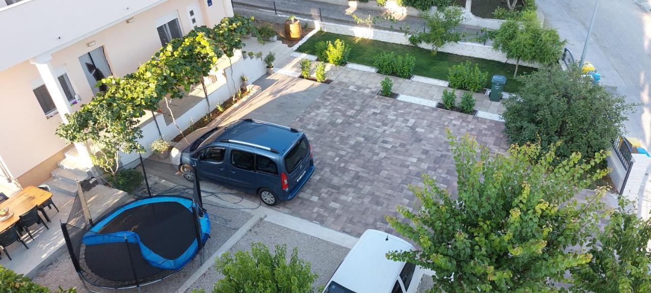 Apartment Anamaria シベニク エクステリア 写真