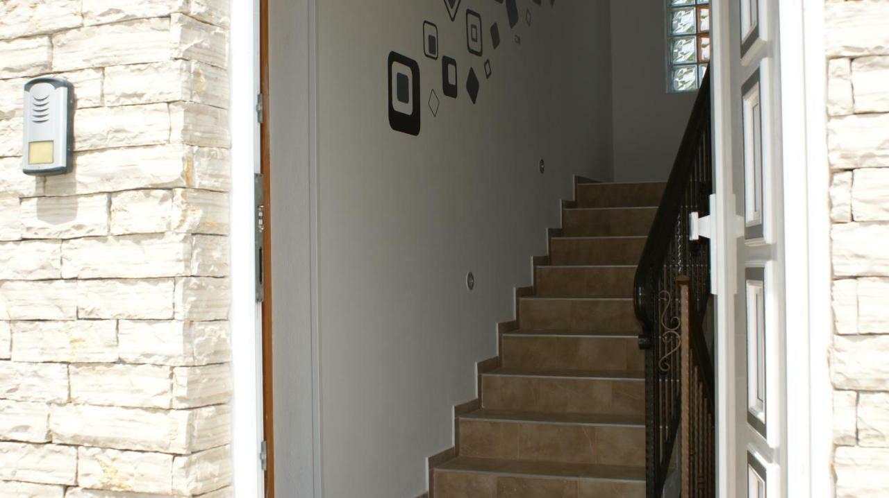 Apartment Anamaria シベニク エクステリア 写真