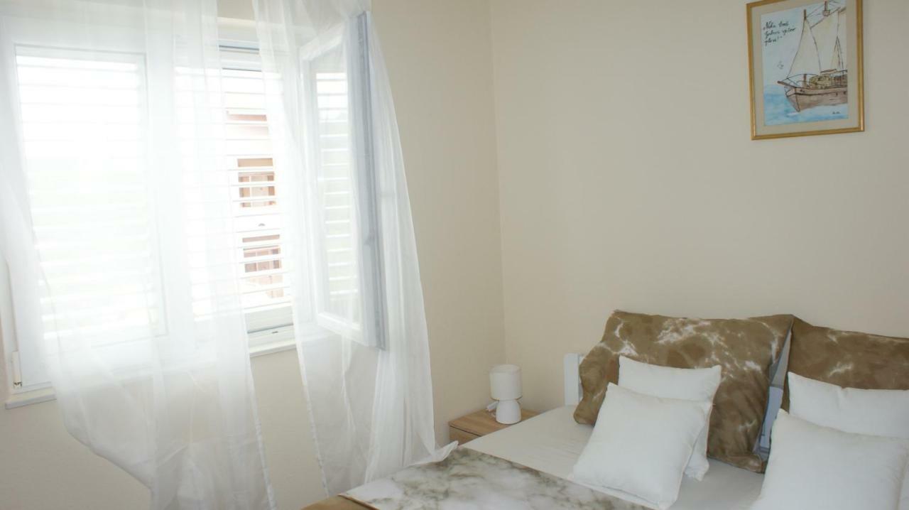 Apartment Anamaria シベニク エクステリア 写真